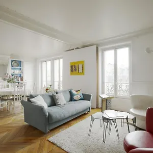 Apartment La Dame De Fer - Vue Magique Sur La Tour Eiffel, Paris